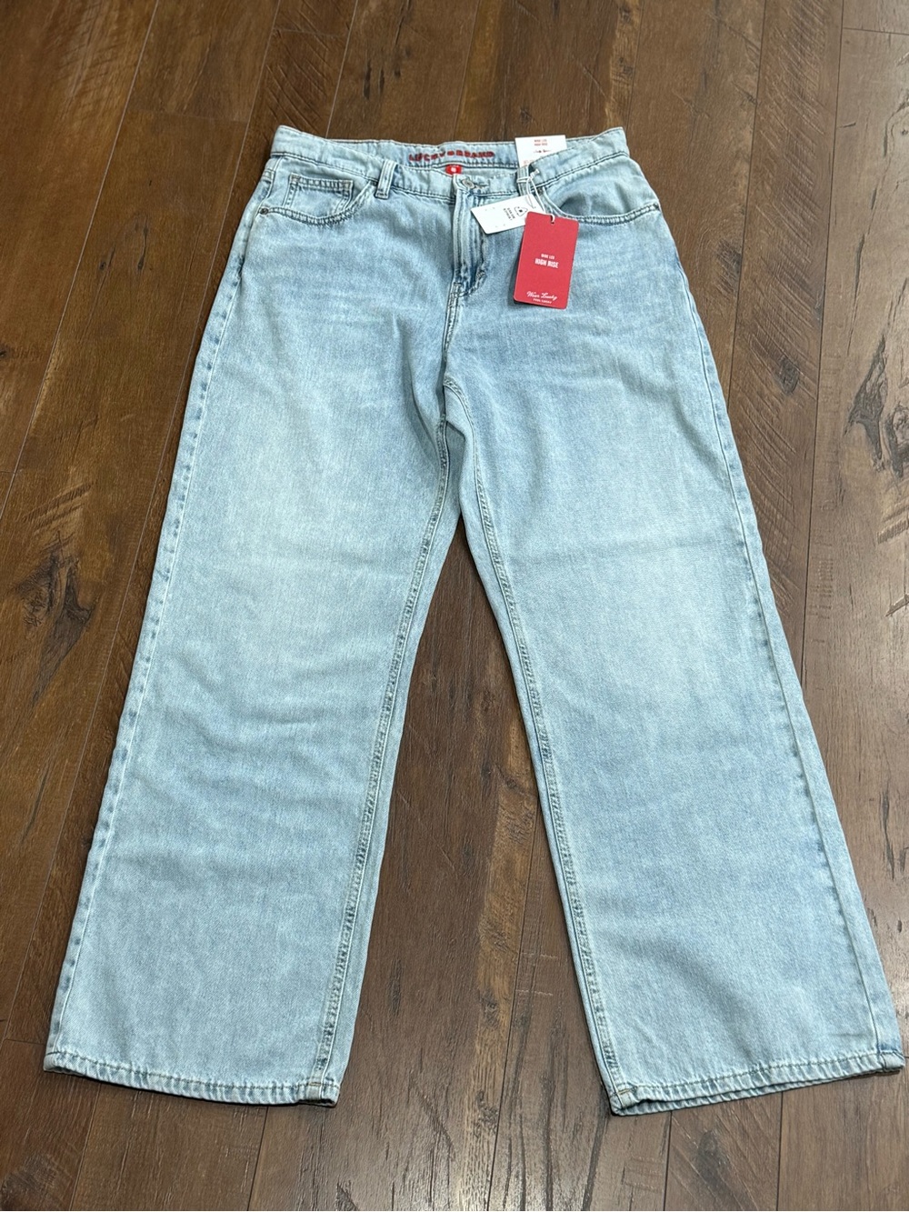 Lucky Brand Women’s Light Wash High-Rise Straight-Leg Jeans